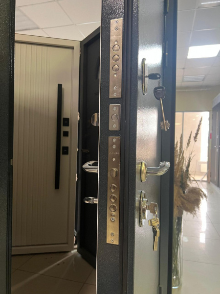 МИЛАН БЕЛЫЙ МАТОВЫЙ (ЗЕРКАЛО) МИЛАН БЕЛЫЙ МАТОВЫЙ (ЗЕРКАЛО)