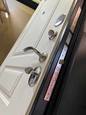 ВЕРСАЛЬ  ШАТО БЕЛЫЙ